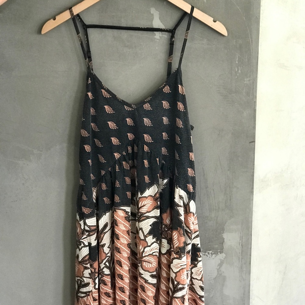 Mini RVCA Cami Dress🌼